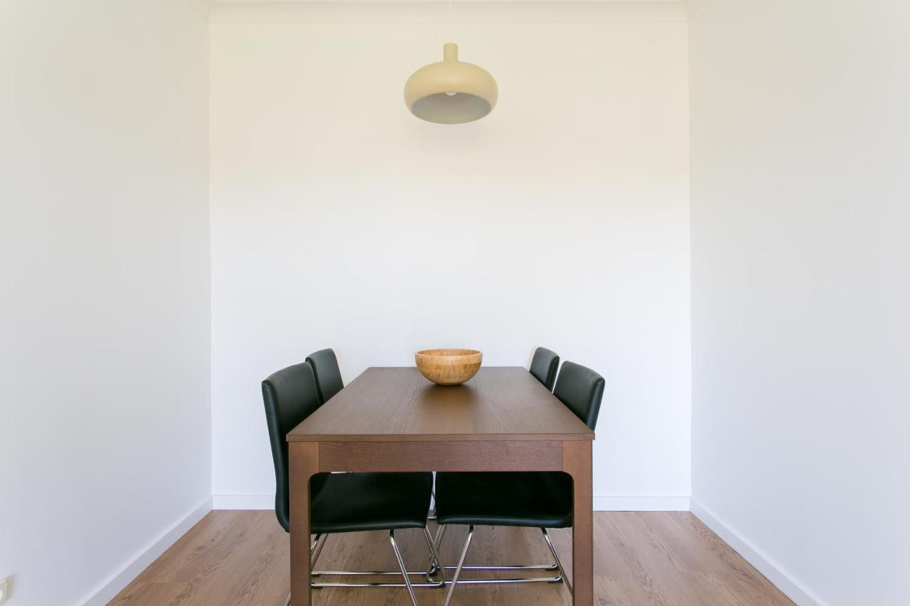 Apartamento Central Setubal Sossegado E Com Luz Exterior photo